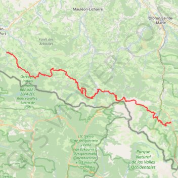 GR10 De Estérençuby à Borce (Pyrénées-Atlantiques) GPS track, route, trail